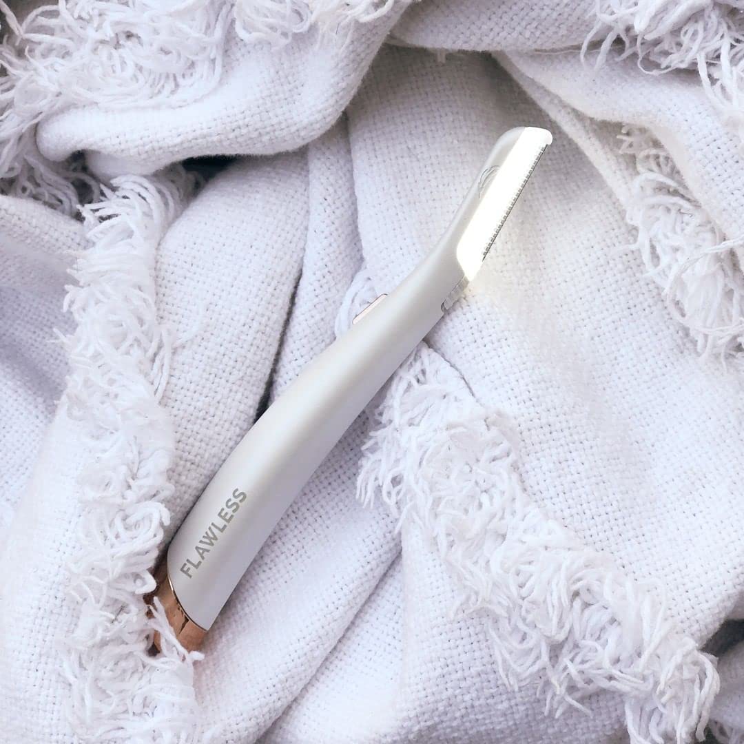 Lighted Facial Exfoliator with 6 Replacement Heads N7789