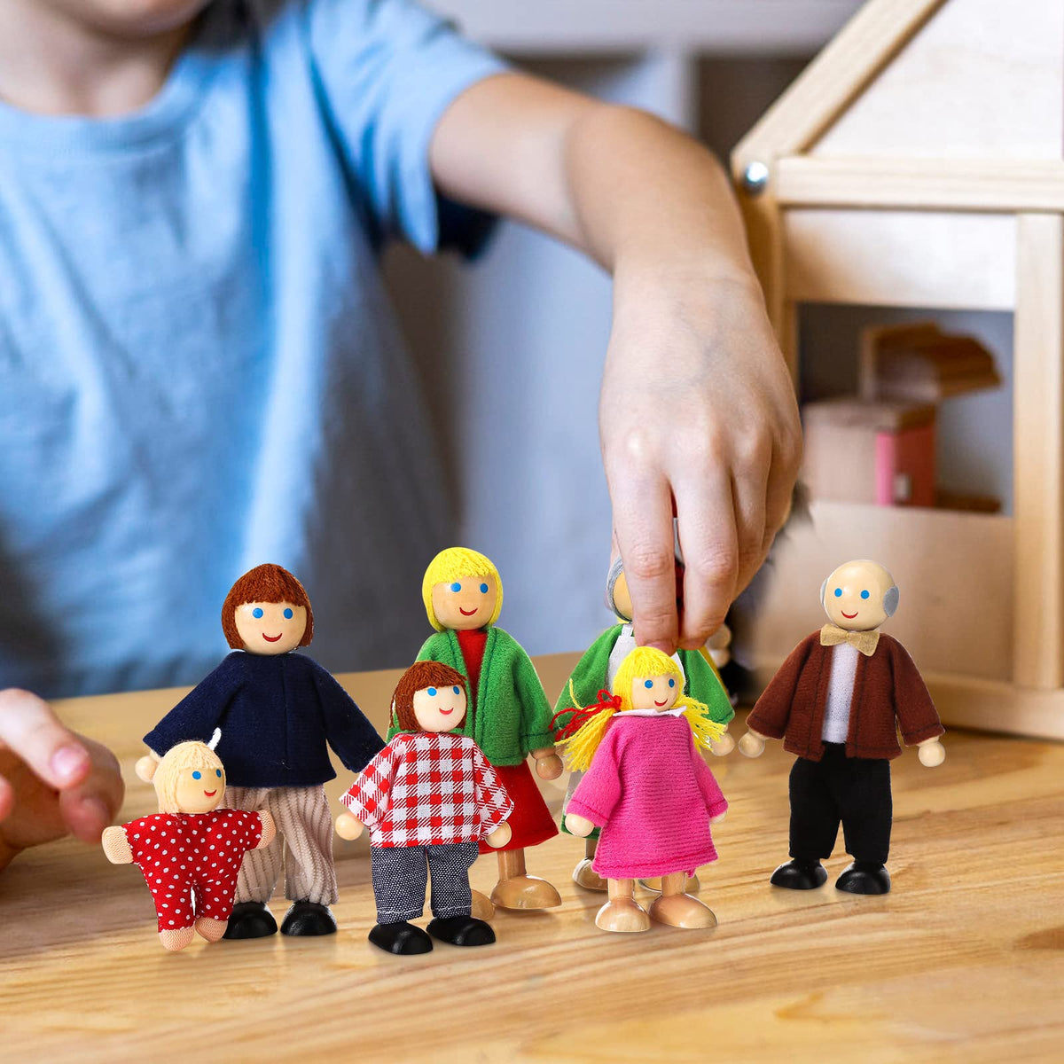 Wooden Dollhouse People Set of 7 Mini Dolls B185