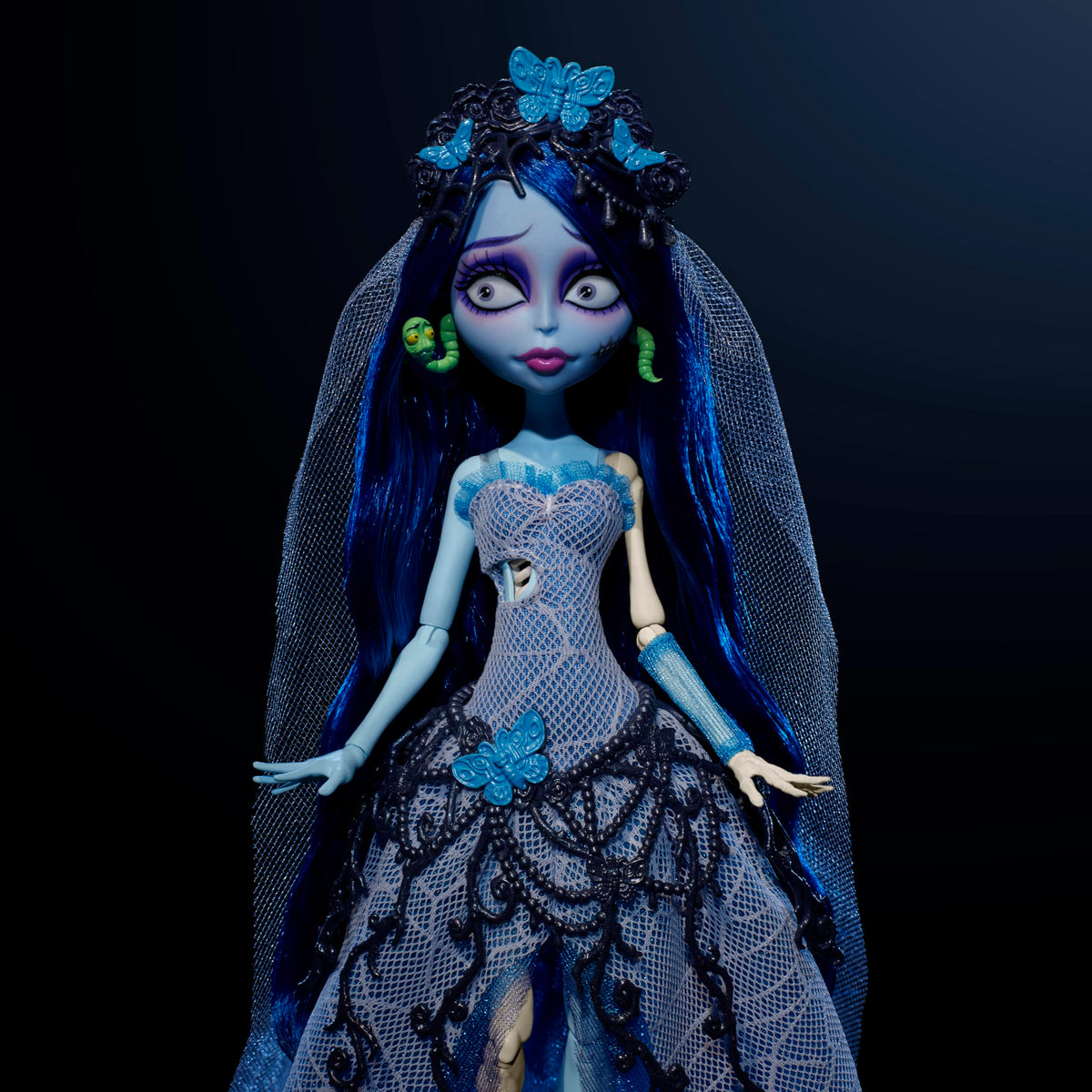 Corpse Bride Emily Doll in Spiderweb Wedding Dress with Accessories K4307
