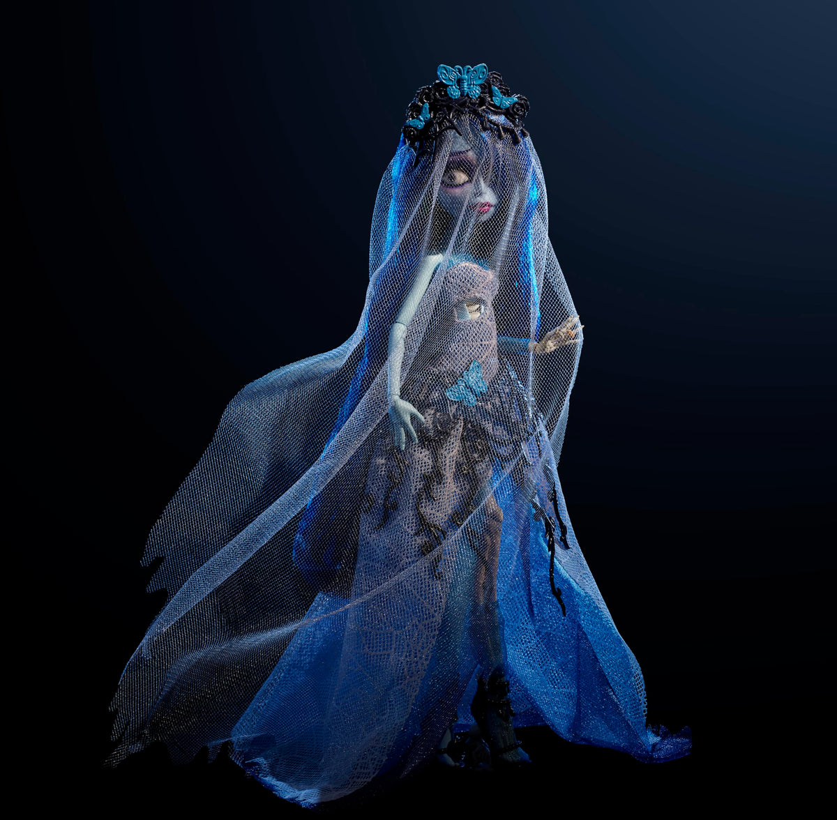 Corpse Bride Emily Doll in Spiderweb Wedding Dress with Accessories K4307